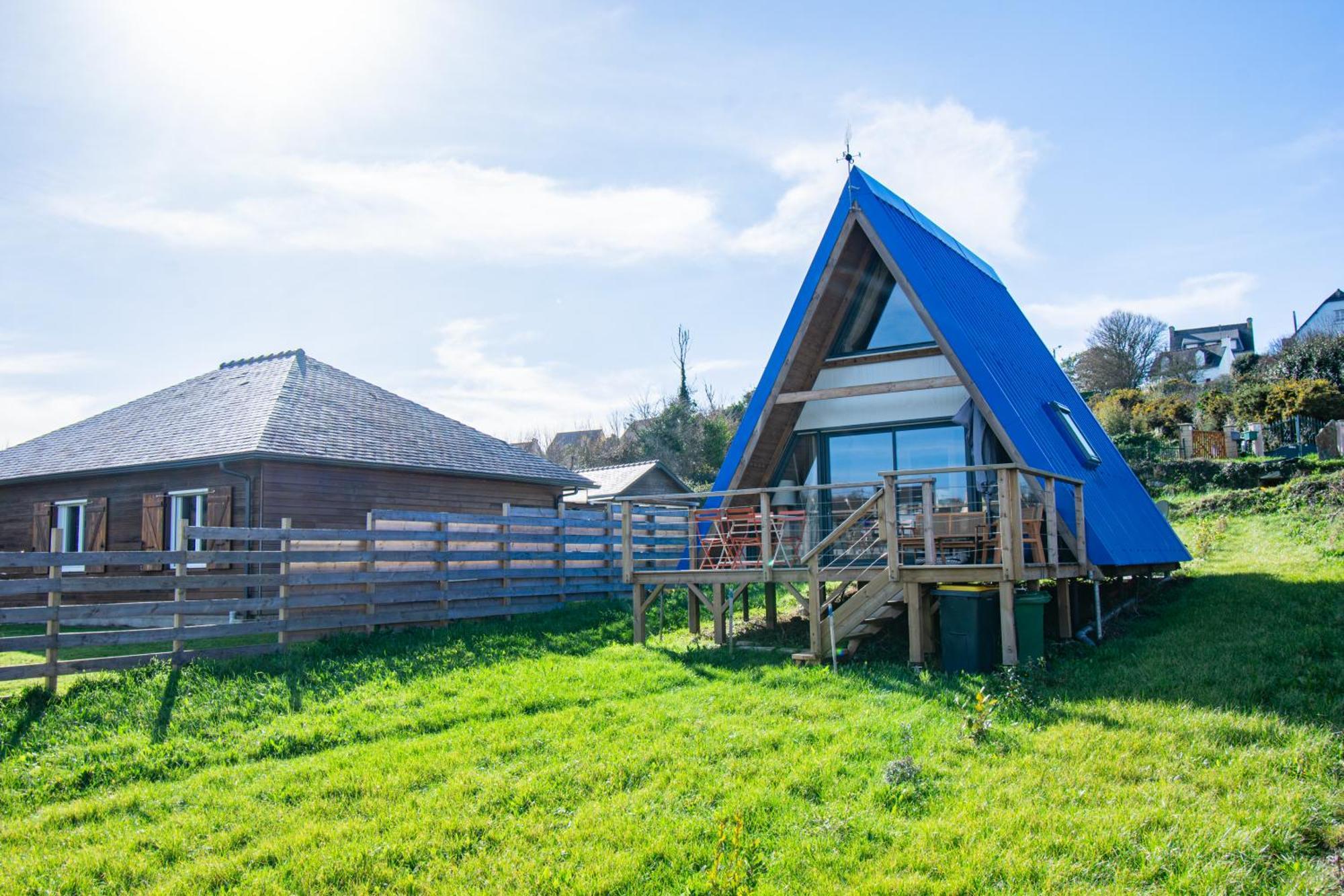 فيلا Le Tipi Bleu Tiny House Neuve Avec Terrasse Et Jardin كاماريت-سور-مير المظهر الخارجي الصورة